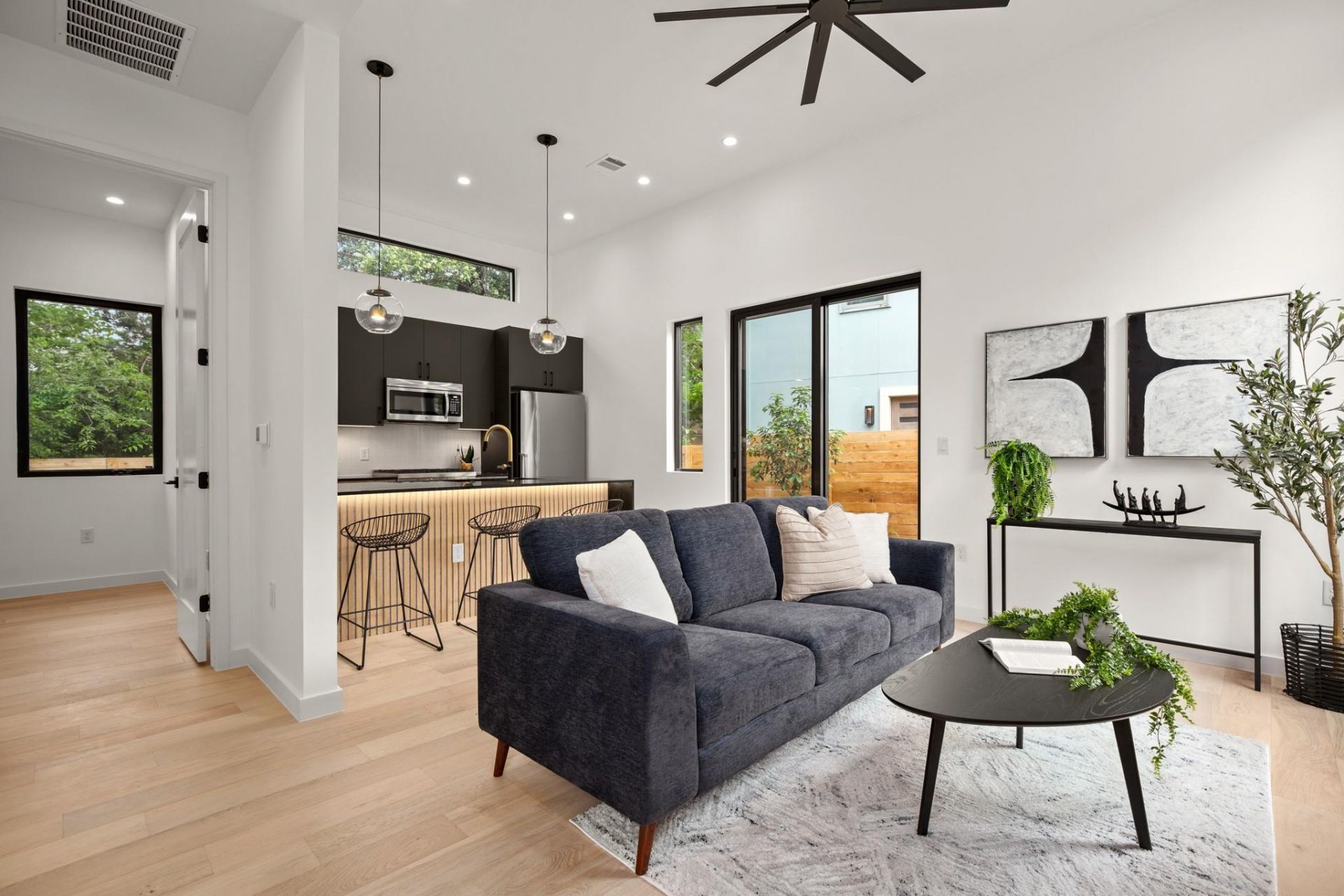 1008 W Annie St, Unit B, Austin, TX 78704 Main Photo