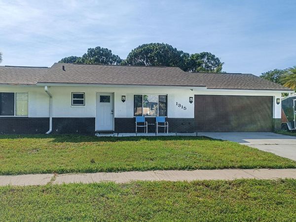 1315 Dexter Drive, Unit W, Port Orange, FL 32129