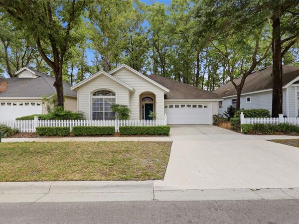 5231 SW 103RD DRIVE , GAINESVILLE, FL 32608