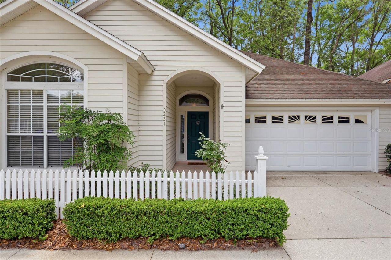 5231 SW 103rd Drive , Gainesville, FL 32608 Photo
