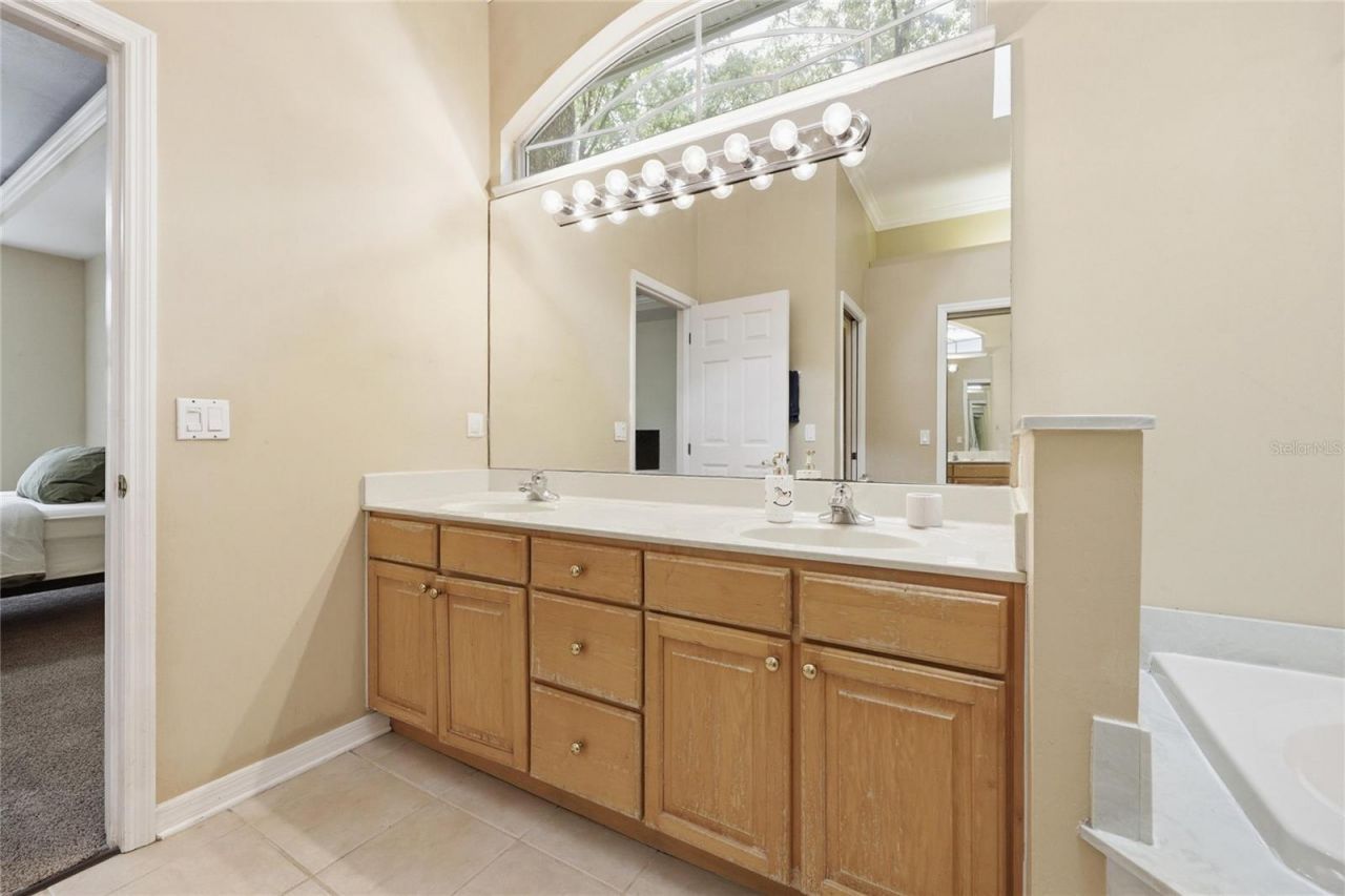 5231 SW 103rd Drive , Gainesville, FL 32608 Photo