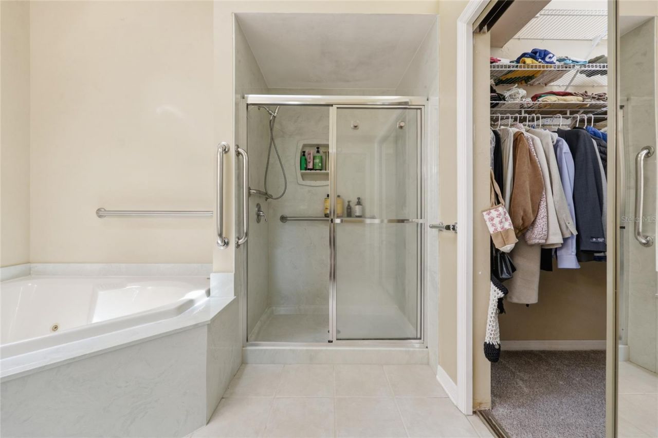 5231 SW 103rd Drive , Gainesville, FL 32608 Photo