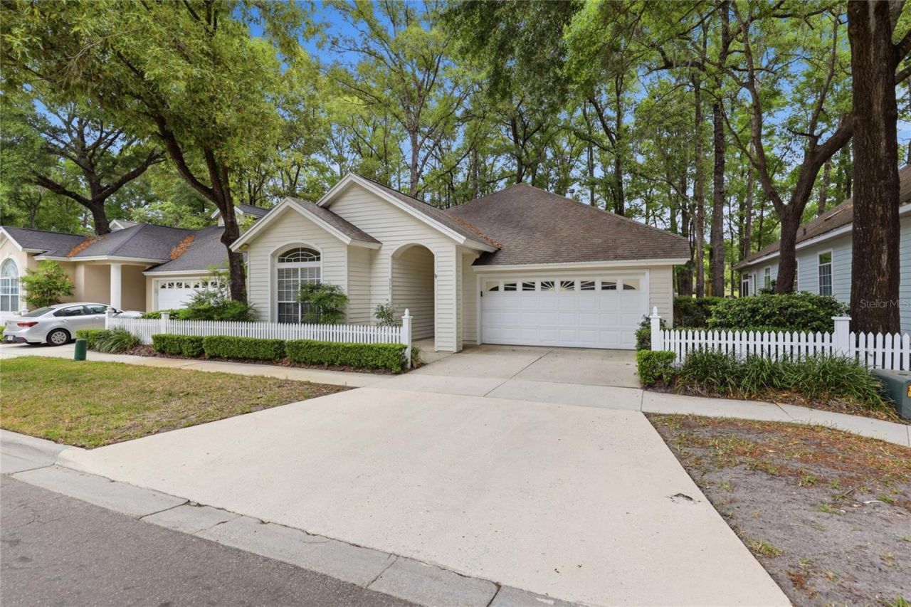5231 SW 103rd Drive , Gainesville, FL 32608 Photo