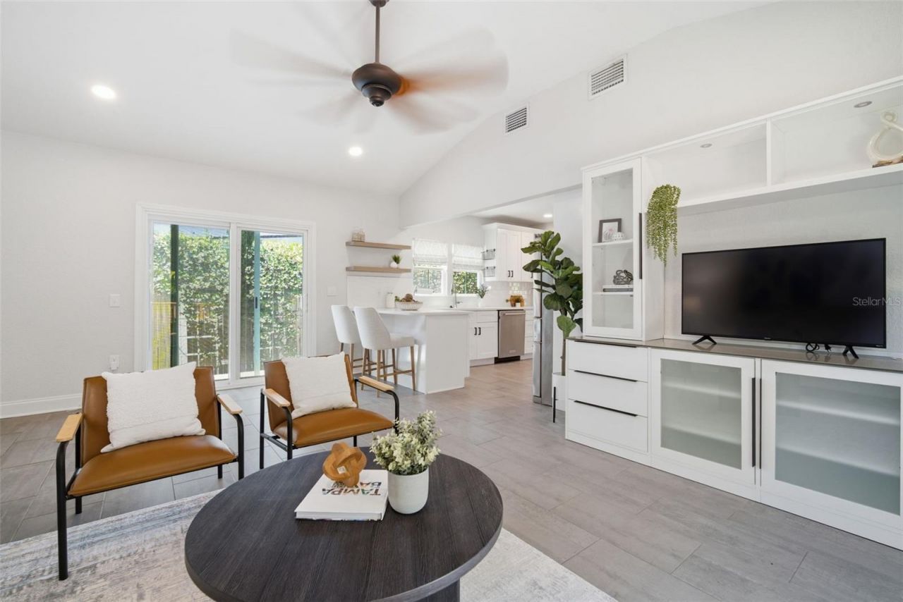 3105 Jackson Street N, Saint Petersburg, FL 33704 Photo