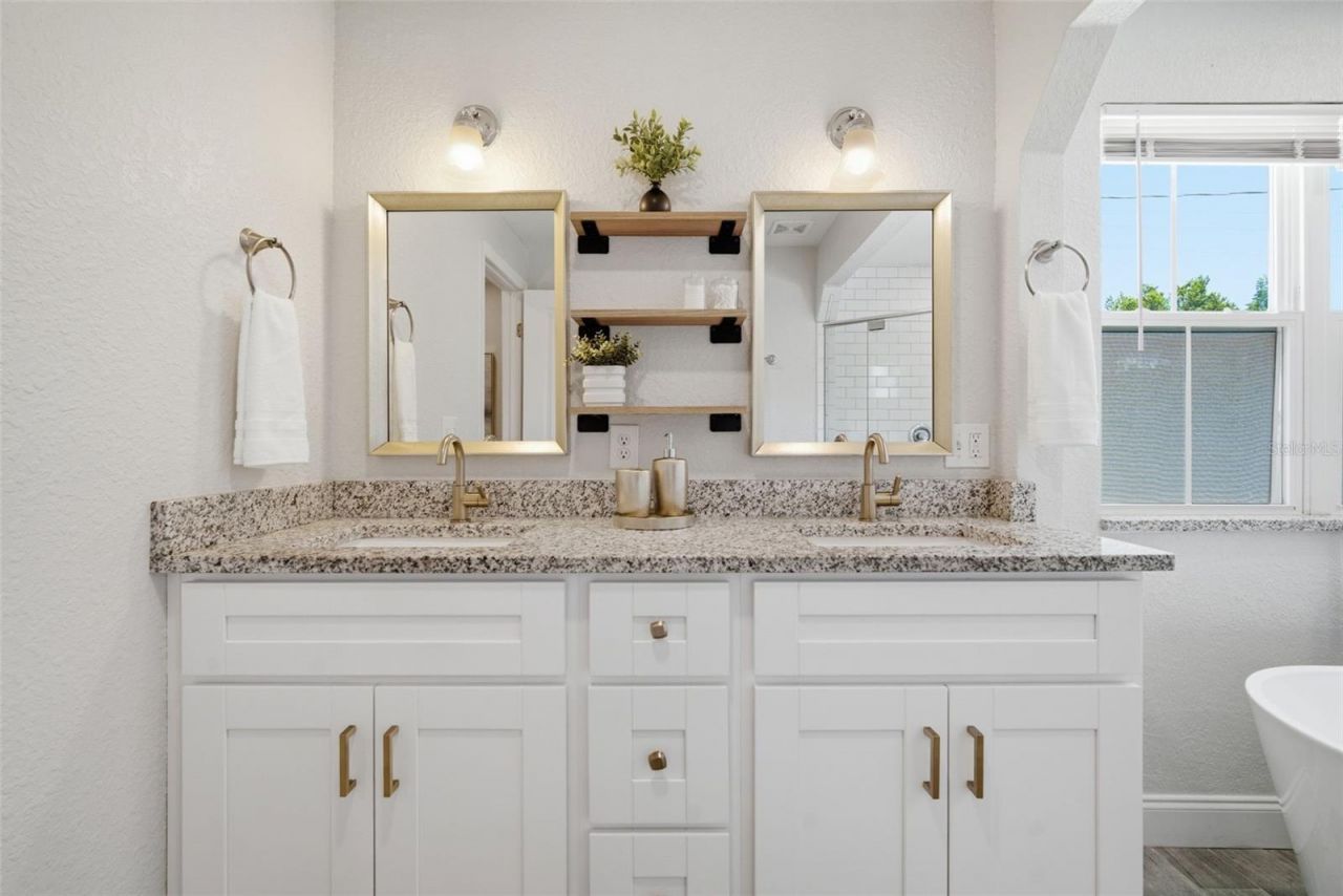 3105 Jackson Street N, Saint Petersburg, FL 33704 Photo