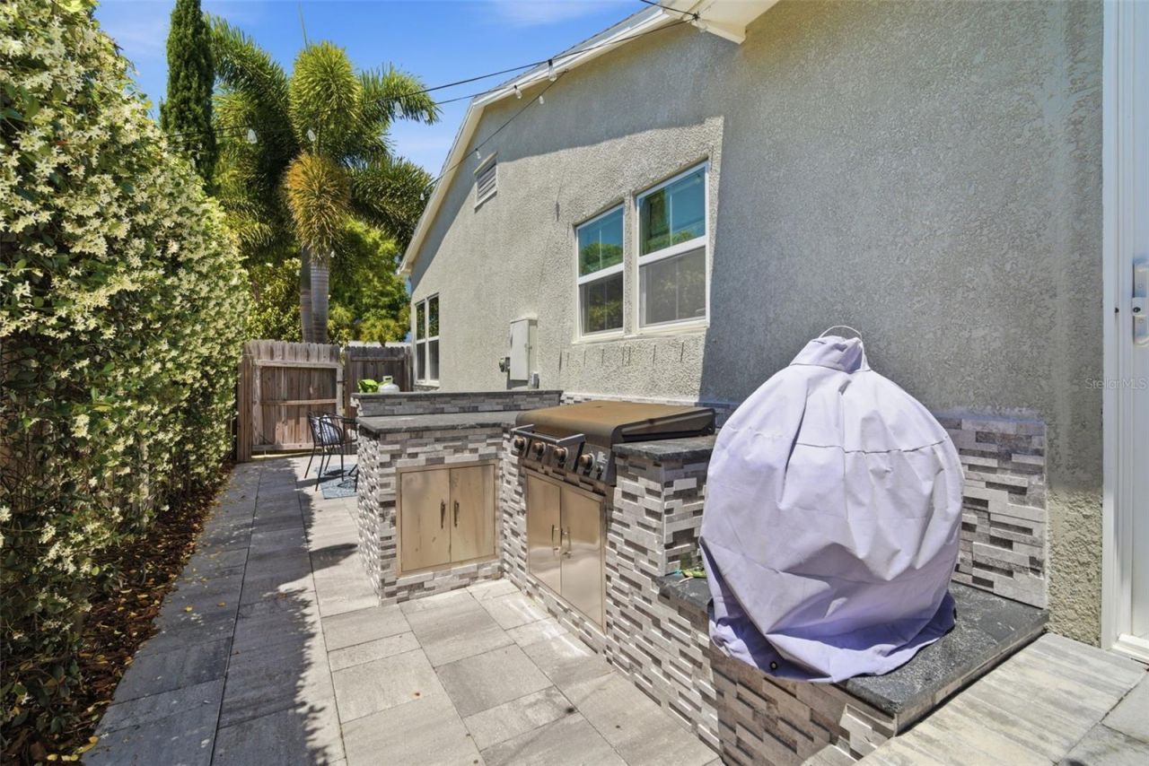 3105 Jackson Street N, Saint Petersburg, FL 33704 Photo