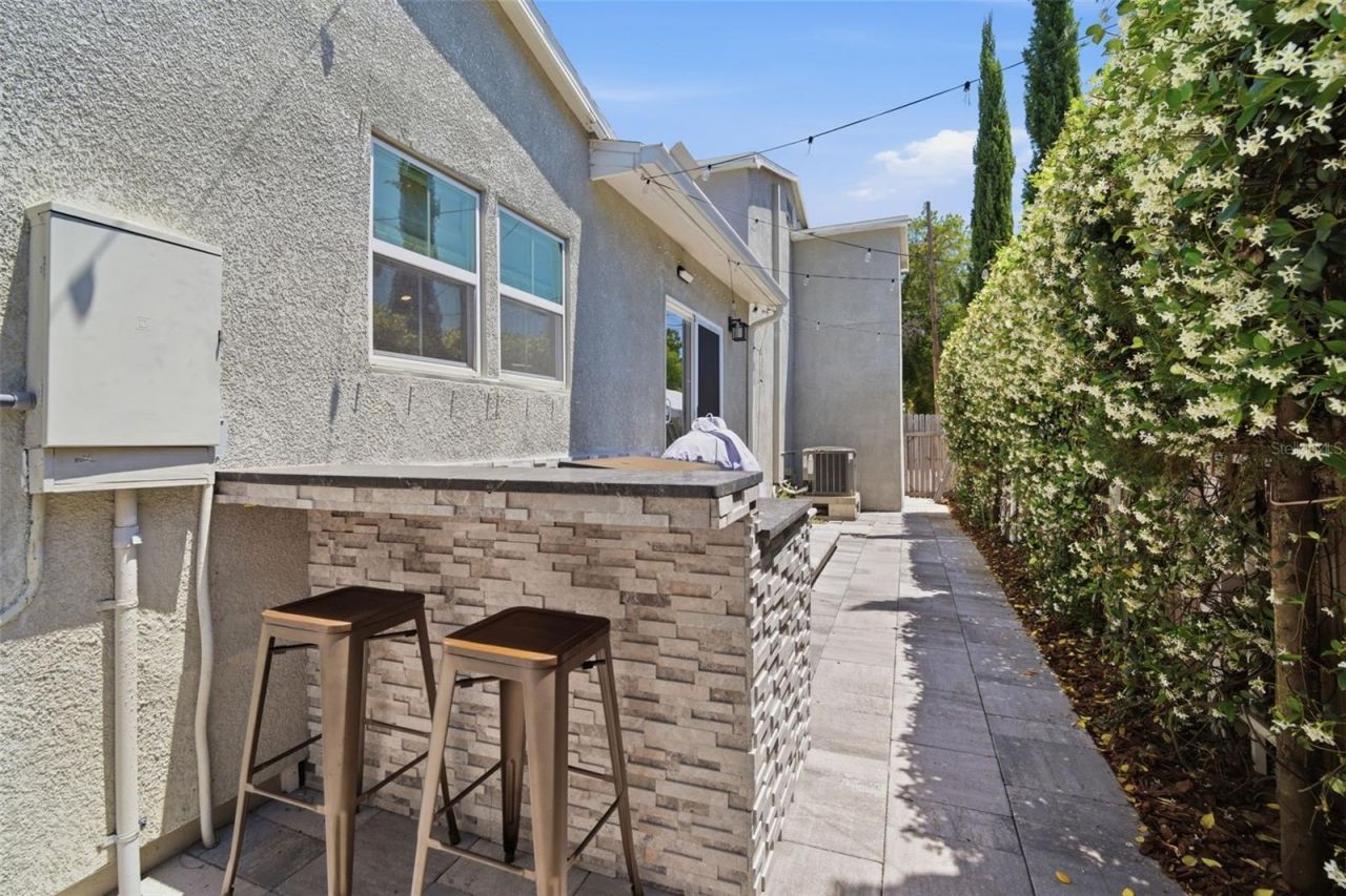 3105 Jackson Street N, Saint Petersburg, FL 33704 Photo