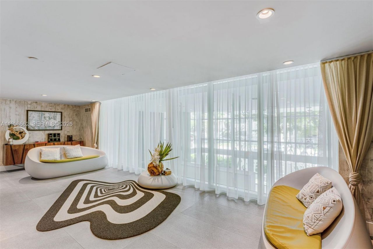 1150 102nd St , Unit 406, Bay Harbor Islands, FL 33154 Photo