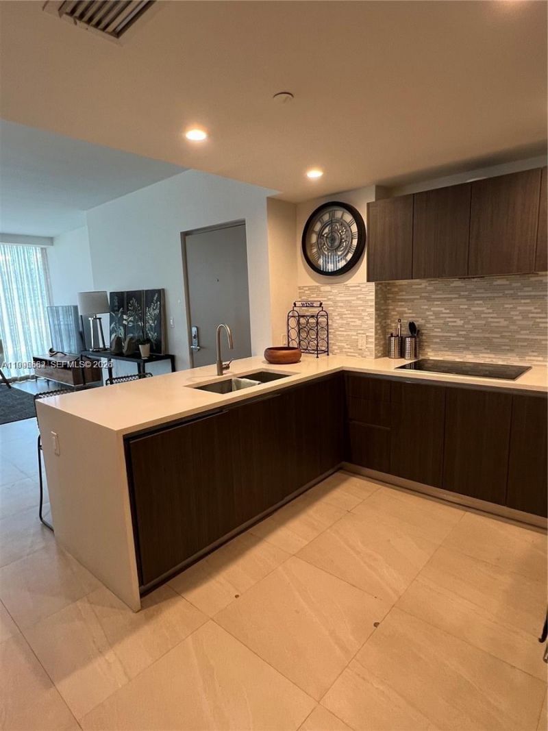 1150 102nd St , Unit 406, Bay Harbor Islands, FL 33154 Photo