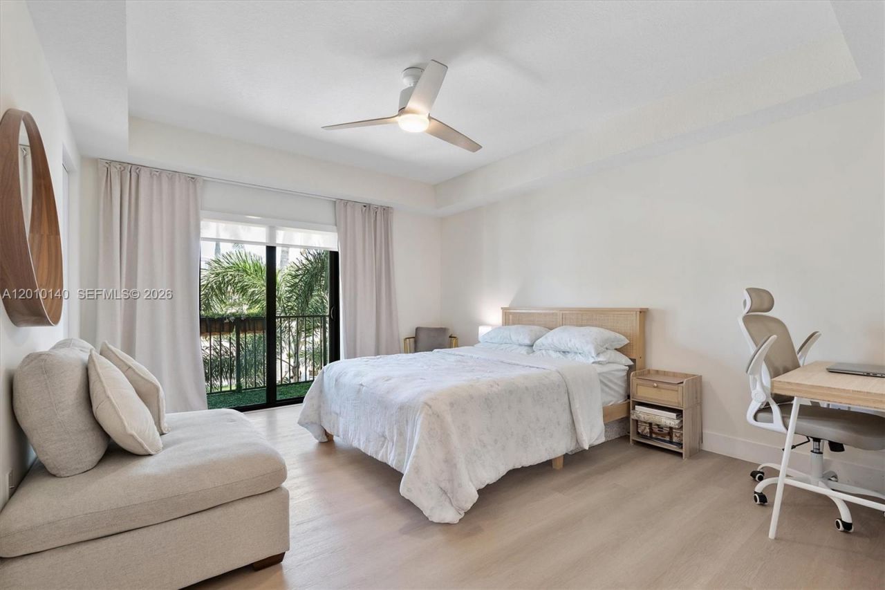 8368 Central Park Blvd, Doral, FL 33166 Photo