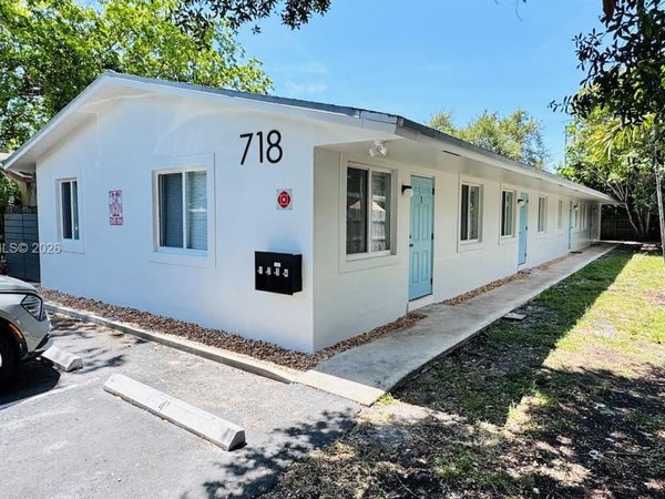 718 SE 13th St , Unit 2, Fort Lauderdale, FL 33316