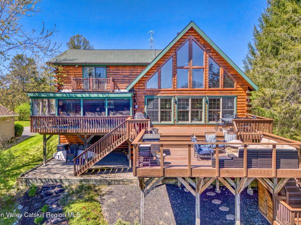 35 Dutchman Drive, Athens, NY 12015