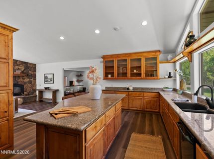 232 Beverly Way, Gardnerville, NV 89460 Photo