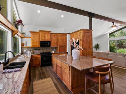 232 Beverly Way, Gardnerville, NV 89460 Photo
