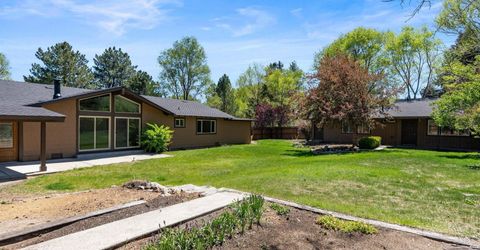232 Beverly Way, Gardnerville, NV 89460 Photo
