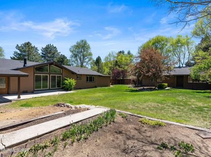 232 Beverly Way, Gardnerville, NV 89460 Photo