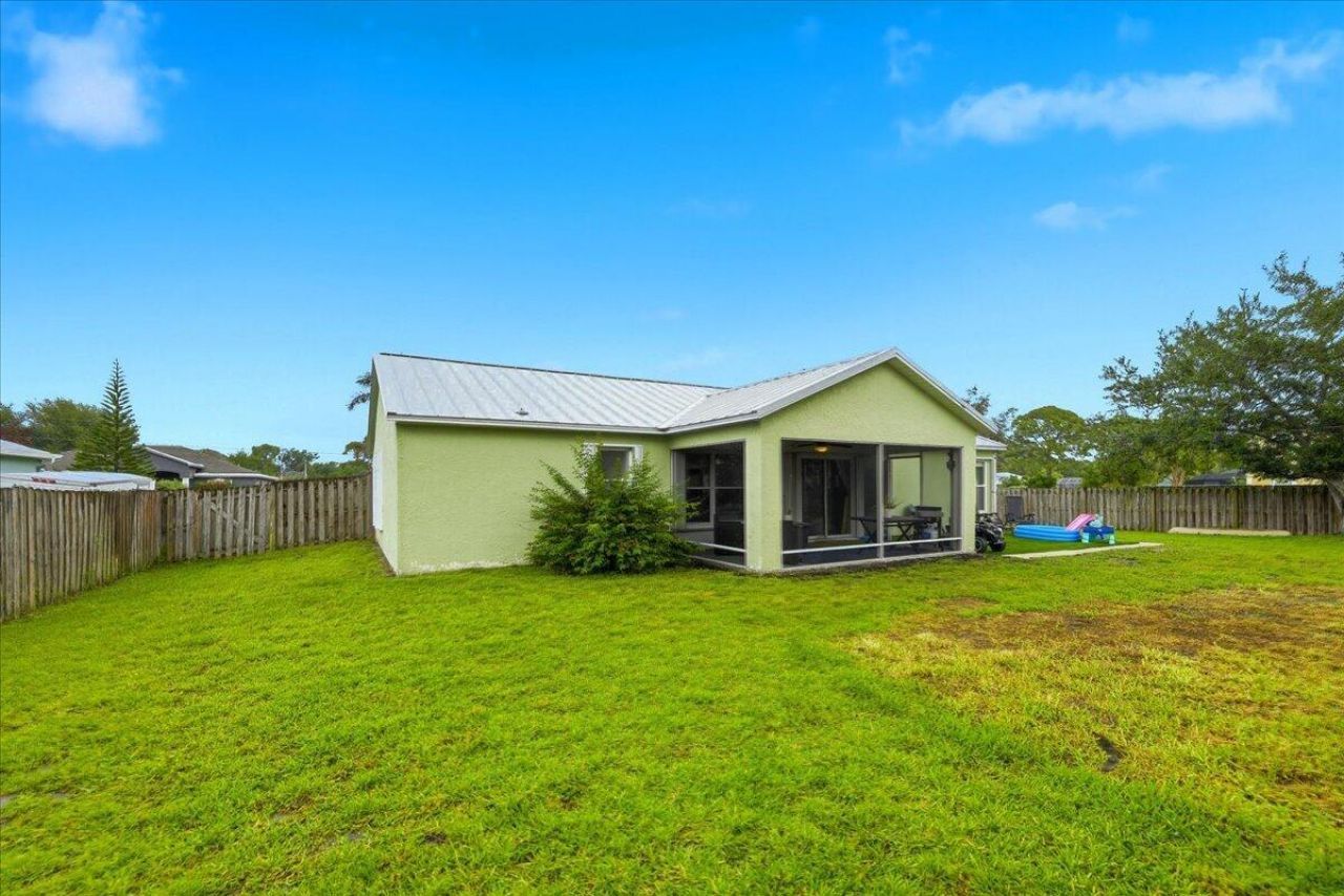 6208 NW Kukui Court, Port Saint Lucie, FL 34983 Photo