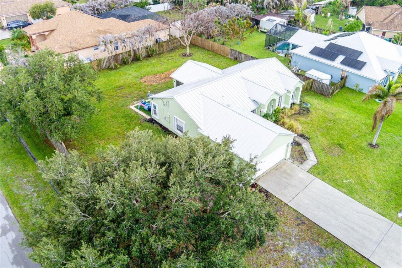 6208 NW Kukui Court, Port Saint Lucie, FL 34983 Photo