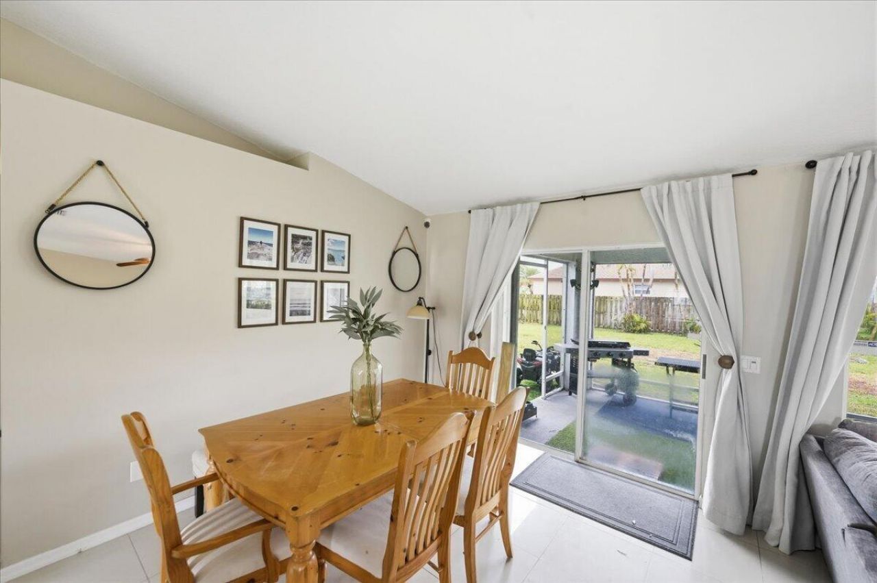 6208 NW Kukui Court, Port Saint Lucie, FL 34983 Photo