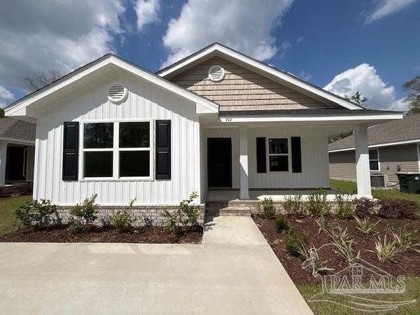 1027 Brimwood Cir, Unit 3D, Cantonment, FL 32533