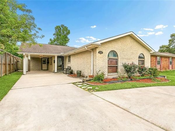 4609 LAKE VILLA Drive , Metairie, LA 70002
