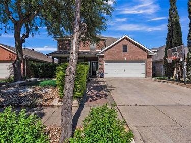8048 Gila Bend Lane, Fort Worth, TX 76137