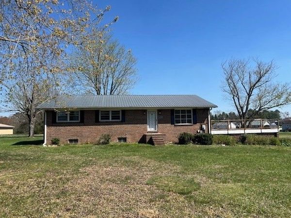 1319 Hills Chapel Rd , Manchester, TN 37355