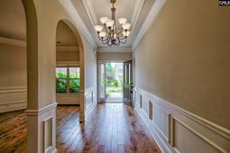 109 Saks Avenue  photo 4