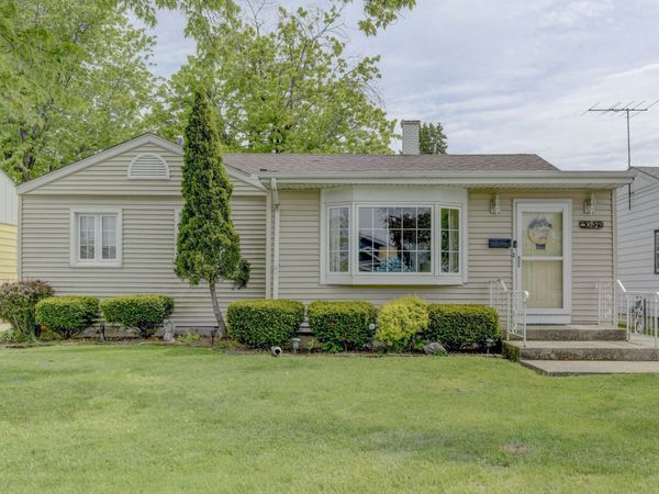 3037 Enterprise Park Avenue , South Chicago Heights, IL 60411