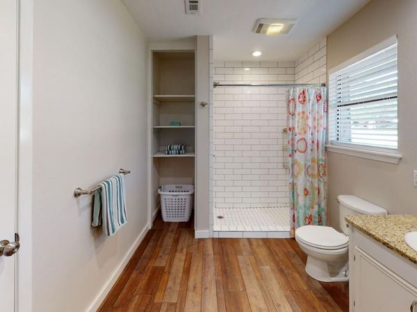 802 Amy CIR, Marble Falls, TX 78654