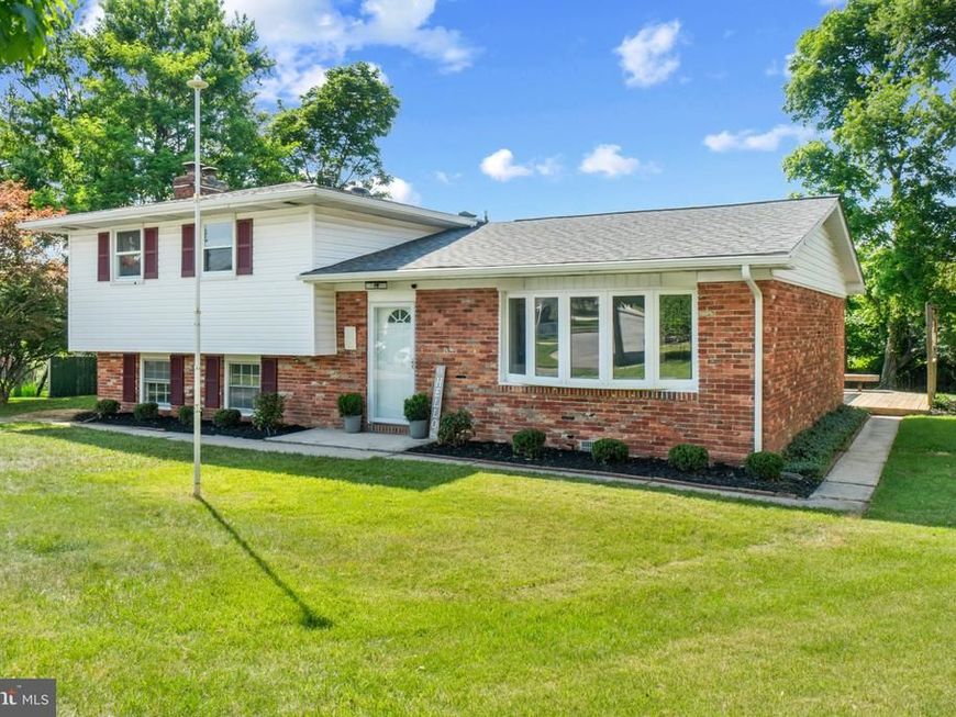 430 Pleasant Villa Avenue, Baltimore, MD 21228 Main Photo