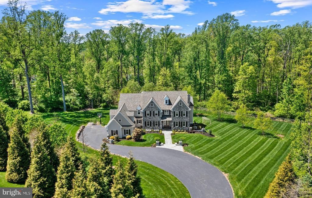 2207 WHITE HORSE ROAD , BERWYN, PA 19312