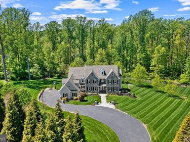 2207 WHITE HORSE ROAD, BERWYN, PA 19312