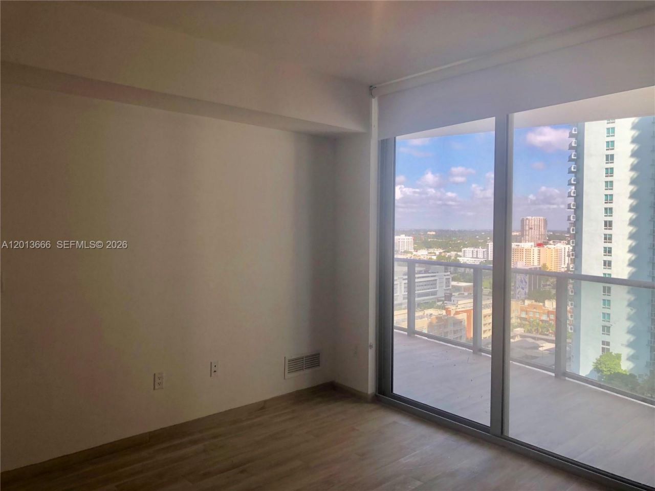 488 NE 18th St , Unit 2203, Miami, FL 33132 Photo