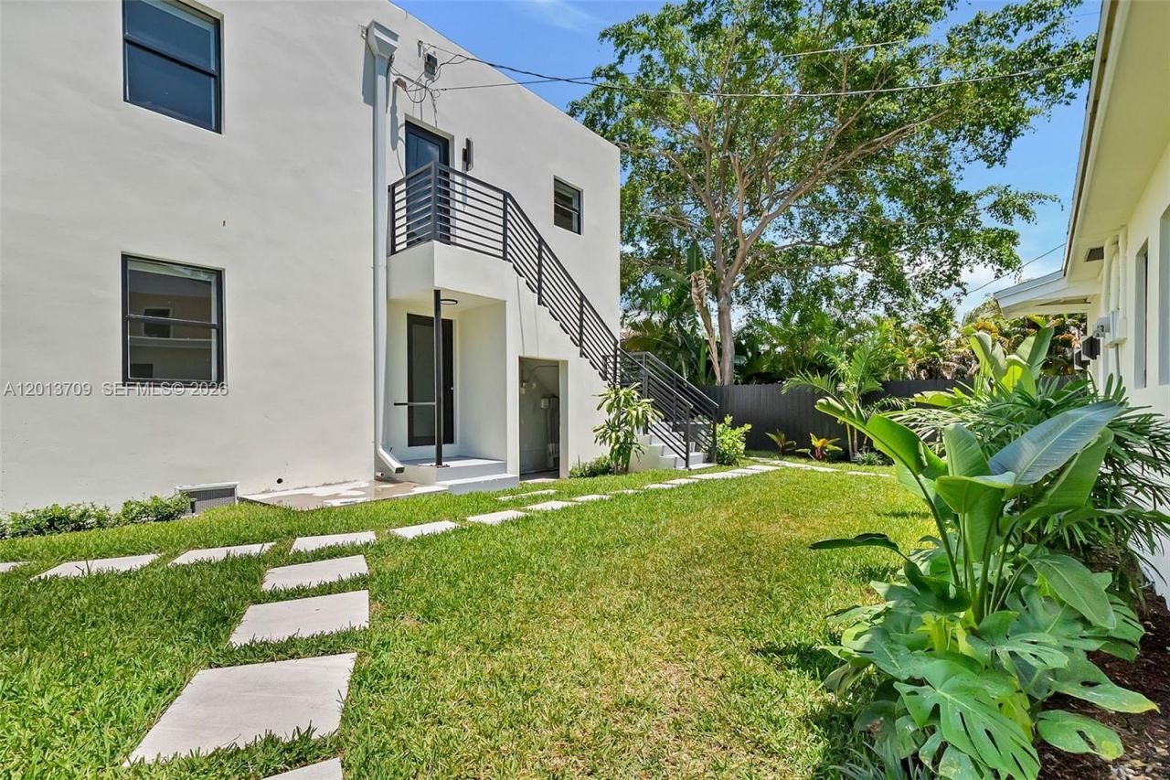 1840 SW 22nd Ter, Unit 1, Miami, FL 33145 Photo