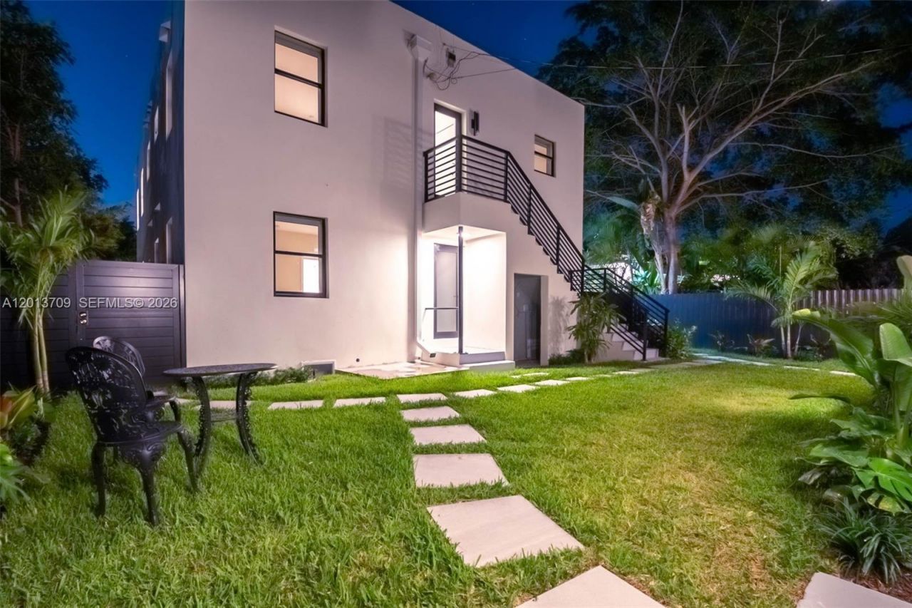 1840 SW 22nd Ter, Unit 1, Miami, FL 33145 Photo