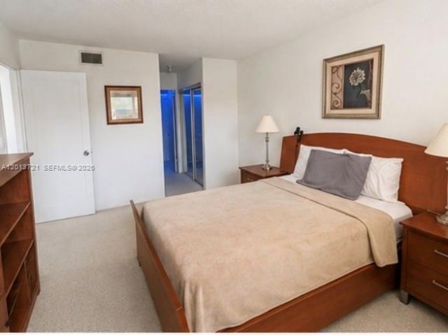 240 Lakeview Dr , Unit 212, Weston, FL 33326 Photo
