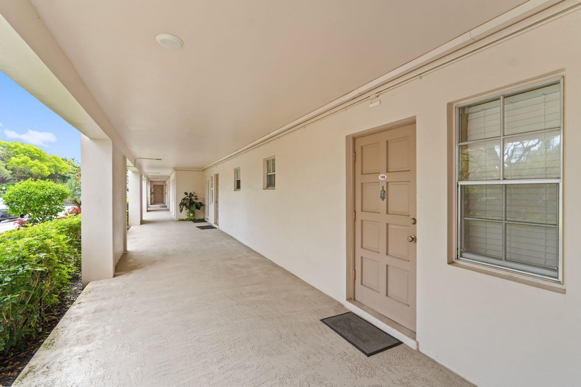 2900 N Palm Aire Drive, Unit 106, Pompano Beach, FL 33069 Photo