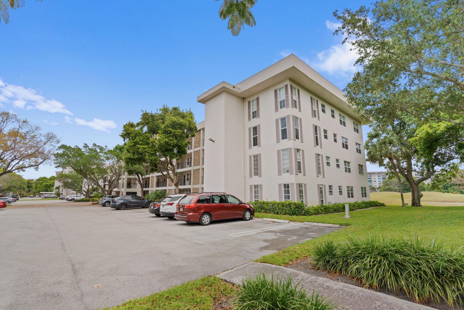2900 N Palm Aire Drive, Unit 106, Pompano Beach, FL 33069 Photo