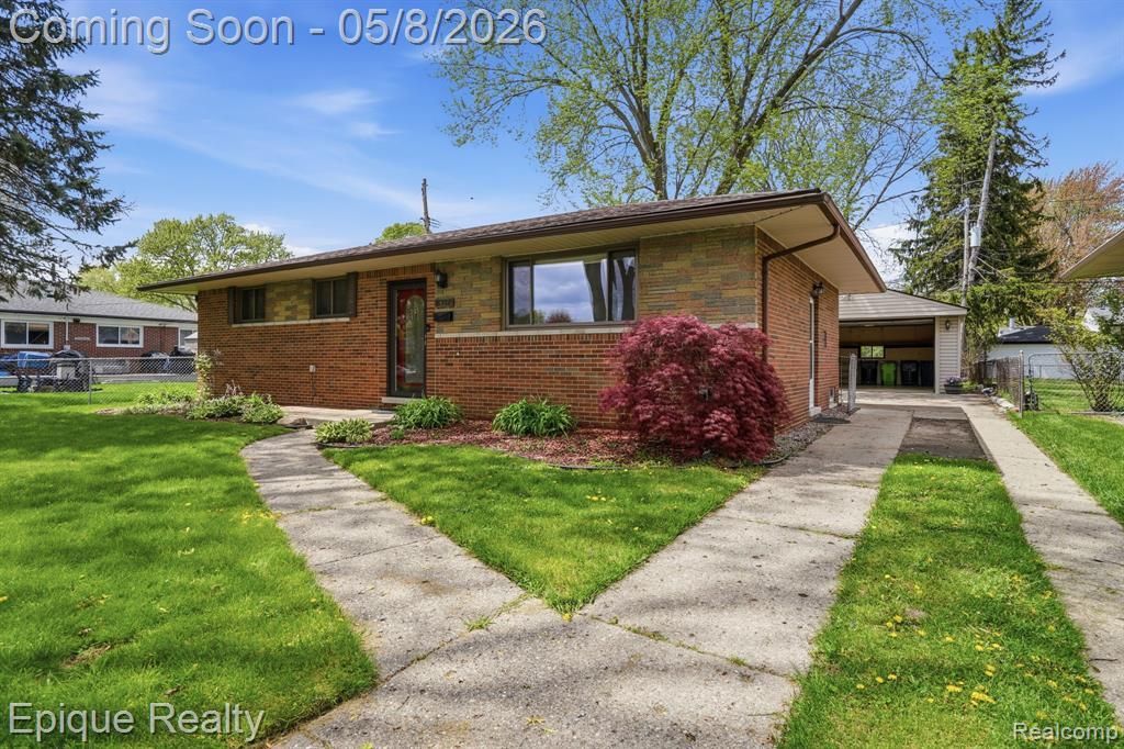 8737 Shannon Drive, Sterling Heights, MI 48314 Main Photo