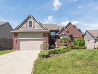 20605 Golf Ridge Circle, Livonia, MI 48152