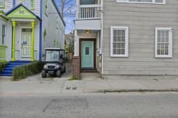 66 Line Street photo 4