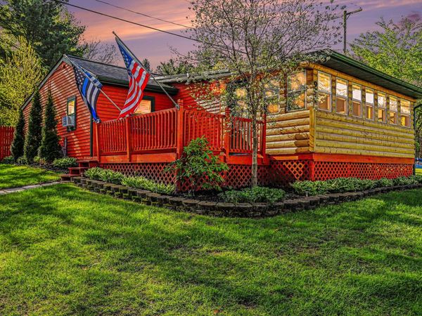 994 Ottney Drive, Jackson, MI 49201