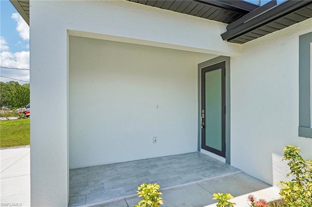 845-847 Meadow Rd , Lehigh Acres, FL 33973 Photo
