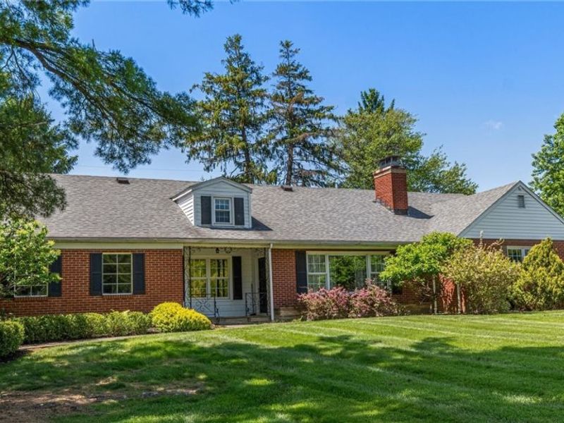 3155 E Highland Drive, Zanesville, OH 43701 Photo 1