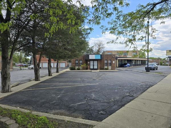 9629 SOUTHWEST Highway , Oak Lawn, IL 60453