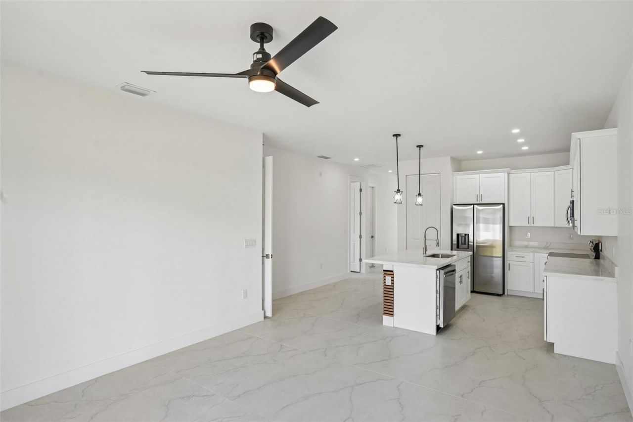 845/847 Meadow Road , Lehigh Acres, FL 33973 Photo