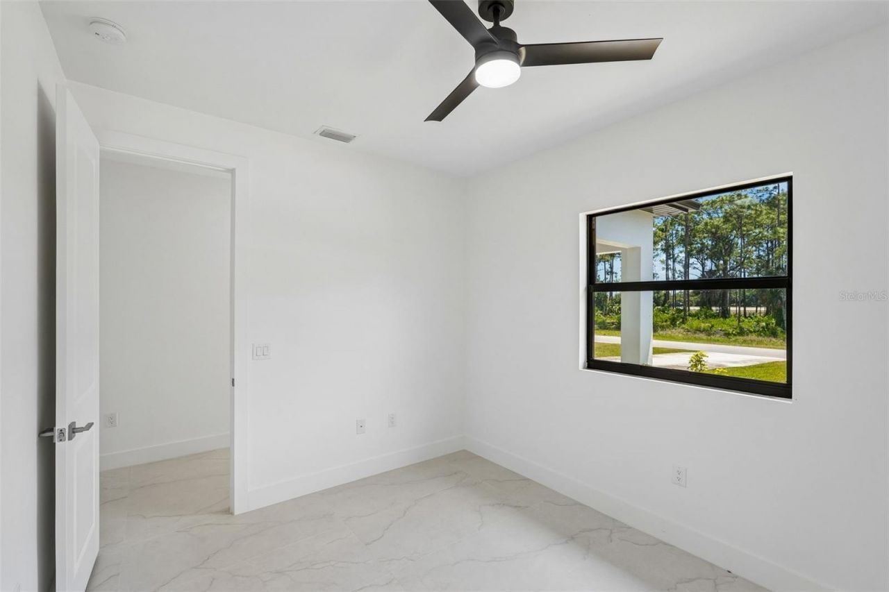 845/847 Meadow Road , Lehigh Acres, FL 33973 Photo