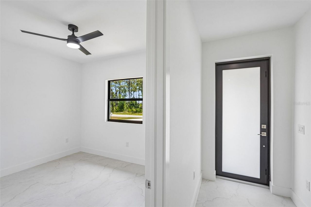 845/847 Meadow Road , Lehigh Acres, FL 33973 Photo