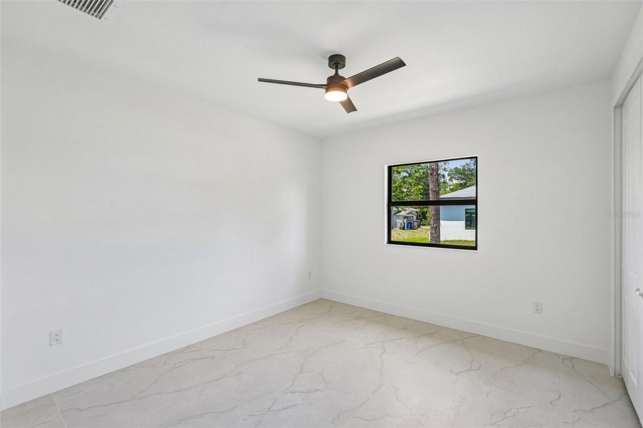 845/847 Meadow Road , Lehigh Acres, FL 33973 Photo